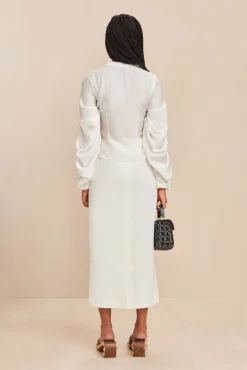 Tops><noscript><img width=