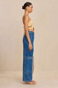 Tops><noscript><img width=