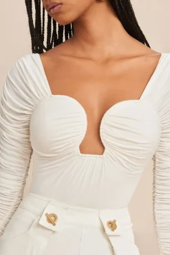 Tops><noscript><img width=